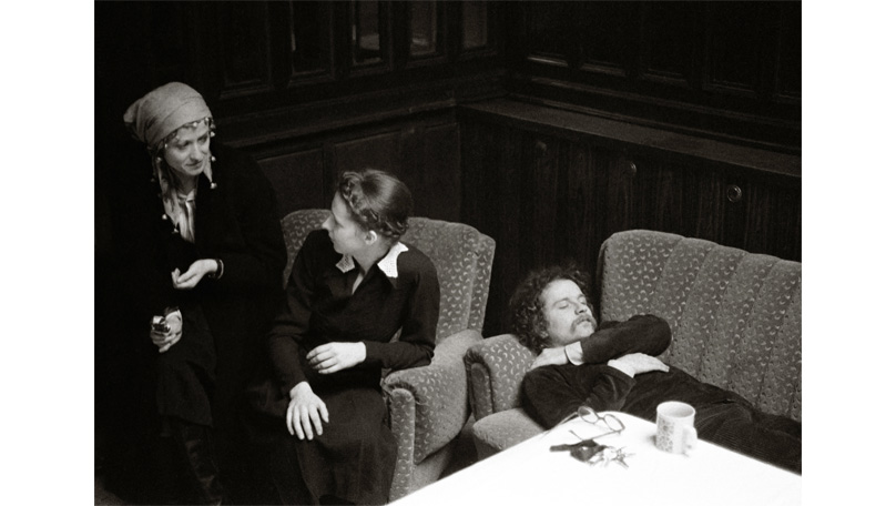 o.T. (Geoffrey on his blanket) [&copy; Robert Berghoff]
